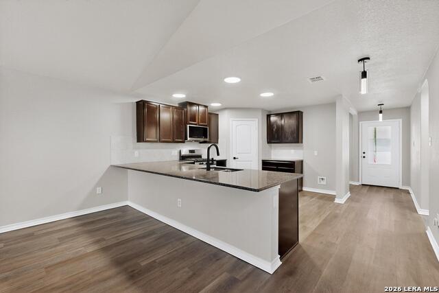 Image 8 of 43 For 5506 Toledo Breeze