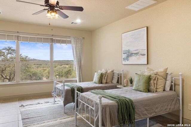 Image 19 of 38 For 232 Crooked Oak