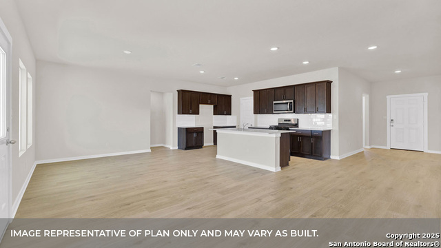 Image 10 of 29 For 383 Kolbo Crossing Cove