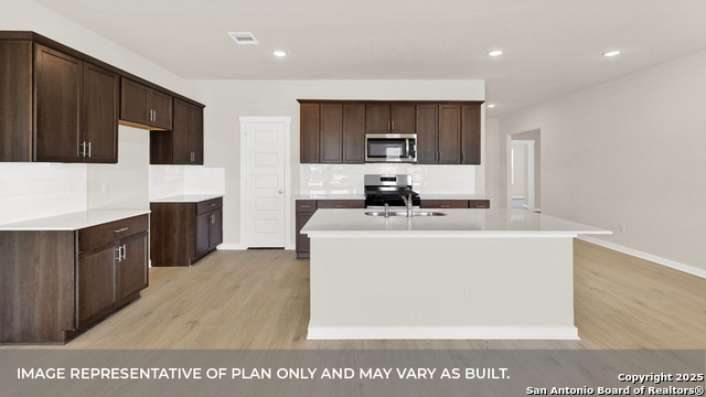 Image 17 of 29 For 383 Kolbo Crossing Cove