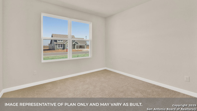 Image 4 of 29 For 383 Kolbo Crossing Cove