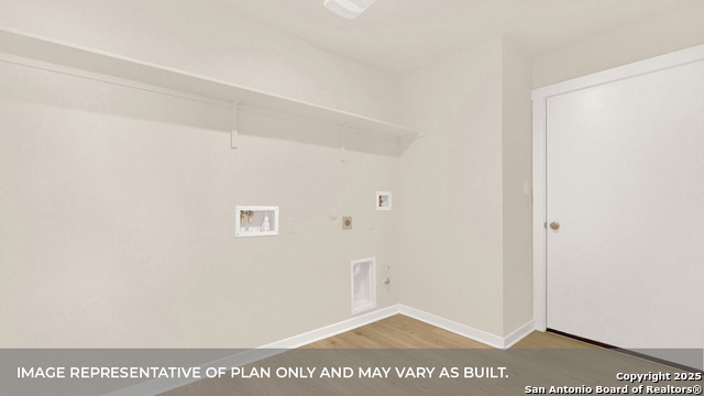 Image 9 of 29 For 383 Kolbo Crossing Cove