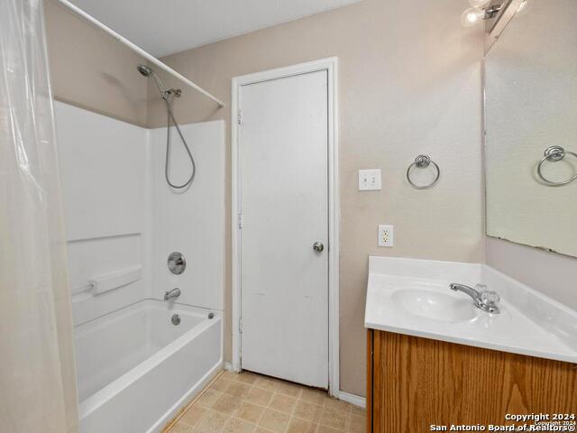 Image 21 of 26 For 107 Venezia  