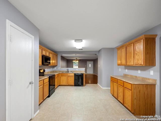 Image 6 of 26 For 107 Venezia  