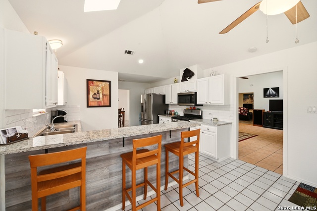 Listing photo id 11 for 561 County Road 785