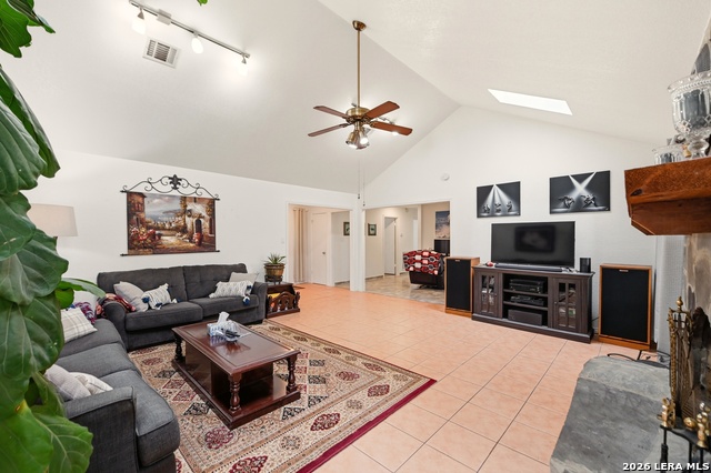 Listing photo id 15 for 561 County Road 785