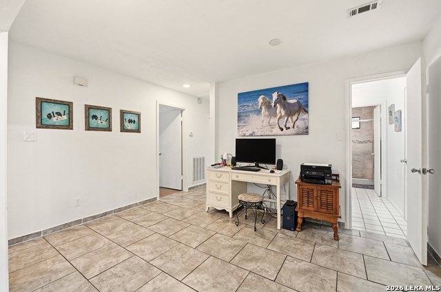 Listing photo id 17 for 561 County Road 785