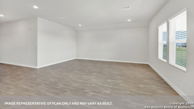 Image 15 of 35 For 426 Kolbo Crossing Cove