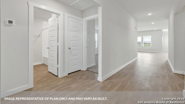 Image 4 of 35 For 426 Kolbo Crossing Cove