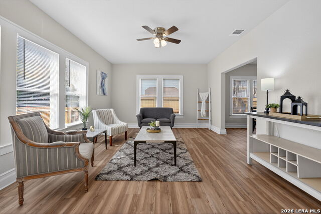 Image 5 of 40 For 1823 Edison  