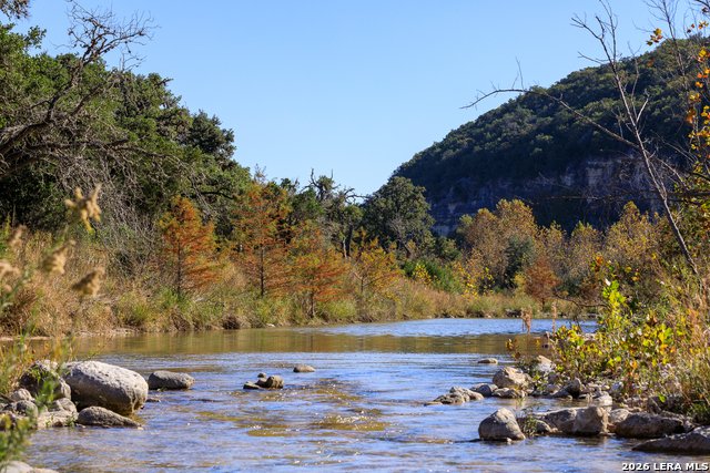Image 7 of 50 For 2269 Old Rocksprings Rd