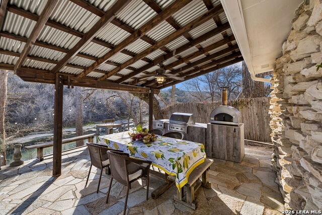 Listing photo id 14 for 1520 Rocky River