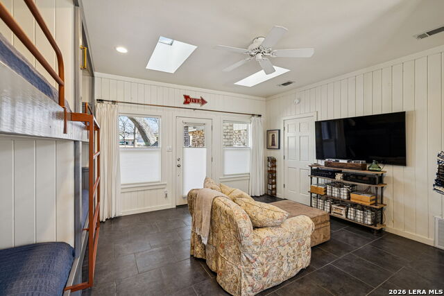 Listing photo id 23 for 1520 Rocky River