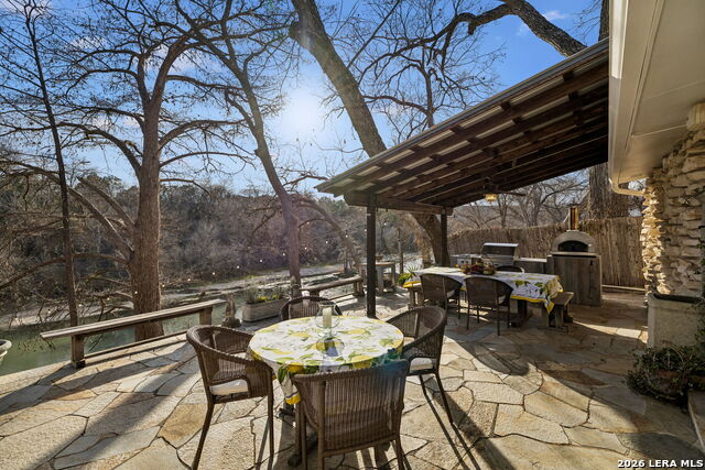 Listing photo id 25 for 1520 Rocky River