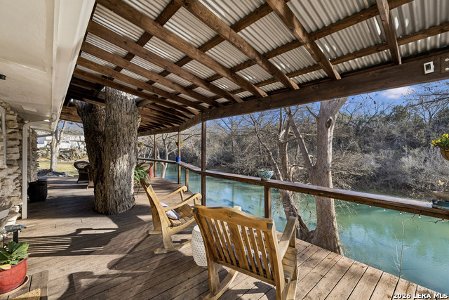 Listing photo id 26 for 1520 Rocky River