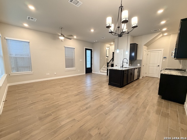 Image 6 of 28 For 5843 Whitby Rd Unit 30