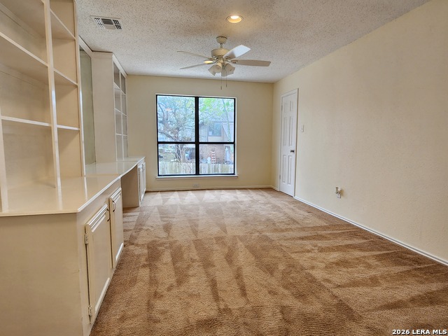 Image 20 of 38 For 1019 Hedgestone