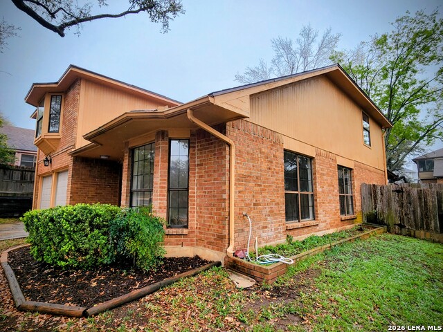 Image 3 of 38 For 1019 Hedgestone