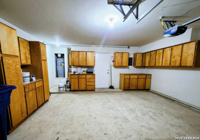 Image 33 of 38 For 1019 Hedgestone