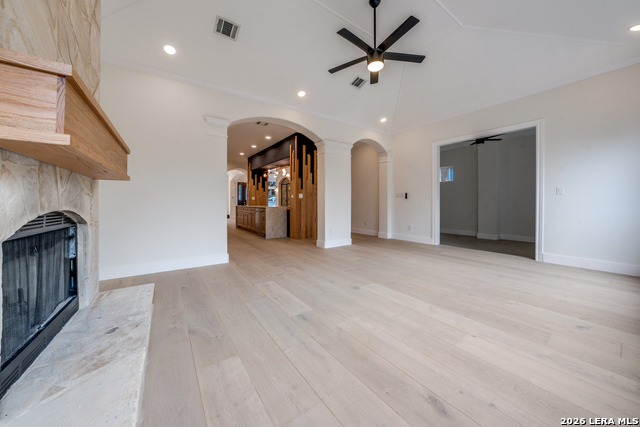 Image 21 of 53 For 23819 Golf Bridge