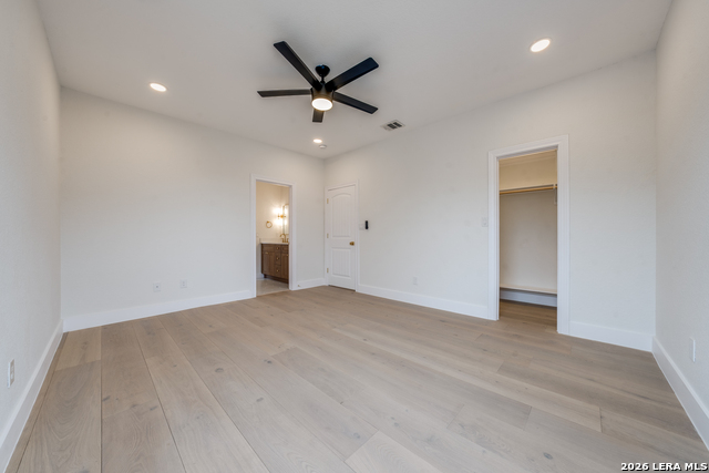 Image 33 of 53 For 23819 Golf Bridge