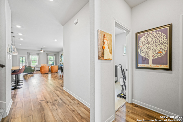 Image 11 of 46 For 25826 Marigold Oaks