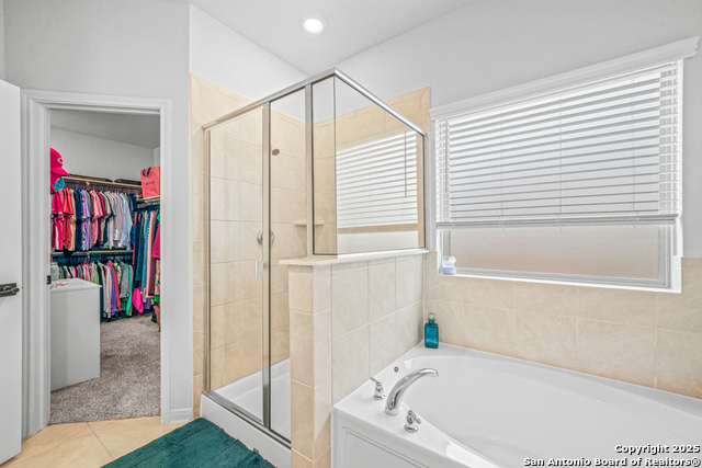 Image 28 of 46 For 25826 Marigold Oaks