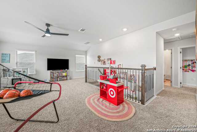 Image 32 of 46 For 25826 Marigold Oaks