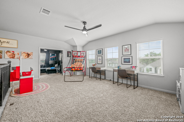 Image 33 of 46 For 25826 Marigold Oaks