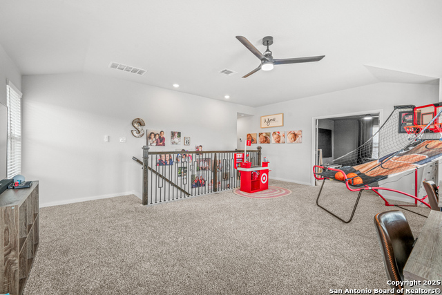 Image 34 of 46 For 25826 Marigold Oaks