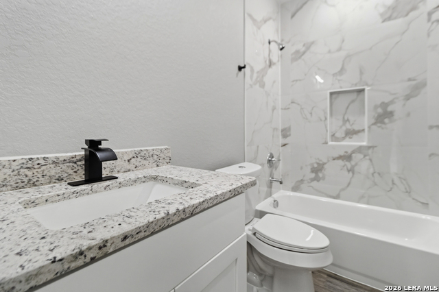 Image 26 of 29 For 1906 Lennon  