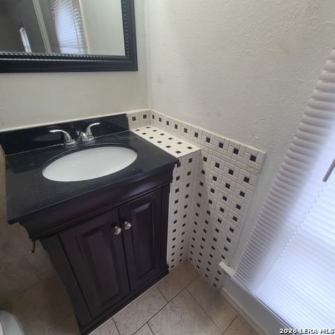 Image 11 of 32 For 6602 Spring Manor