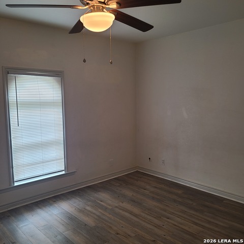 Image 15 of 32 For 6602 Spring Manor