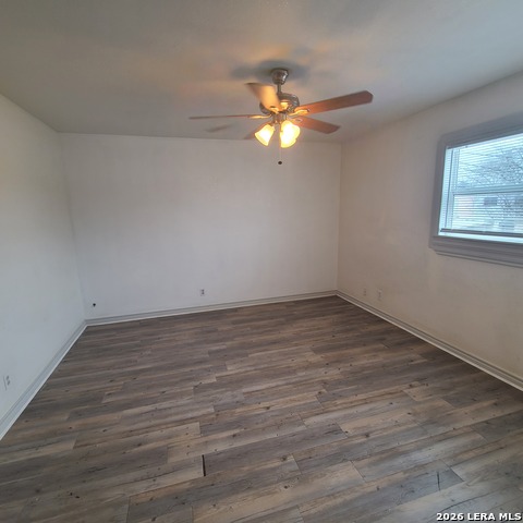 Image 16 of 32 For 6602 Spring Manor