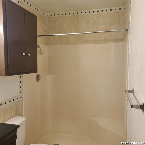 Image 18 of 32 For 6602 Spring Manor