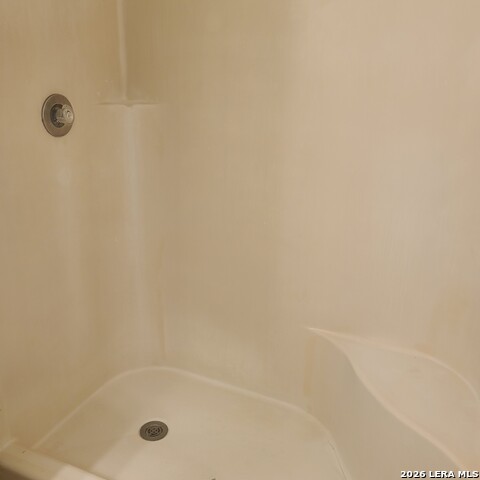 Image 19 of 32 For 6602 Spring Manor