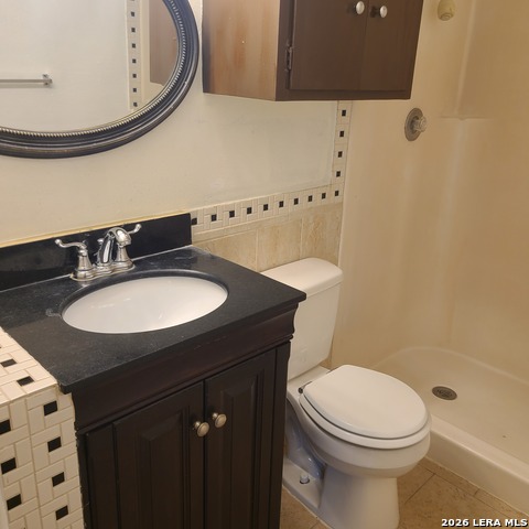 Image 20 of 32 For 6602 Spring Manor