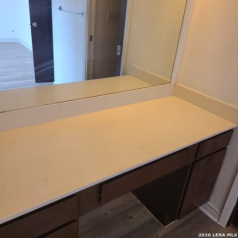 Image 21 of 32 For 6602 Spring Manor