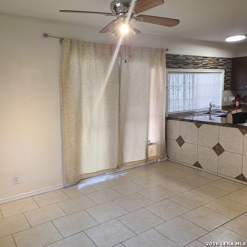 Image 8 of 32 For 6602 Spring Manor