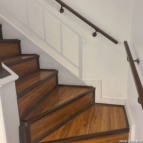 Image 9 of 32 For 6602 Spring Manor