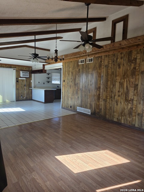 Image 10 of 34 For 205 Hill Country Dr
