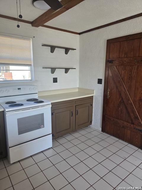 Image 13 of 34 For 205 Hill Country Dr