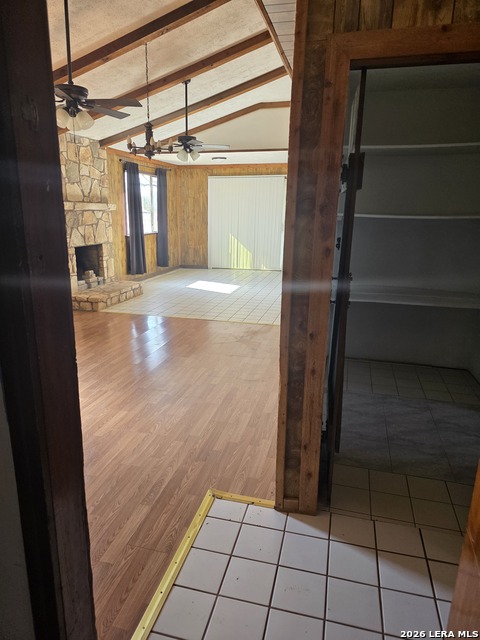 Image 15 of 34 For 205 Hill Country Dr