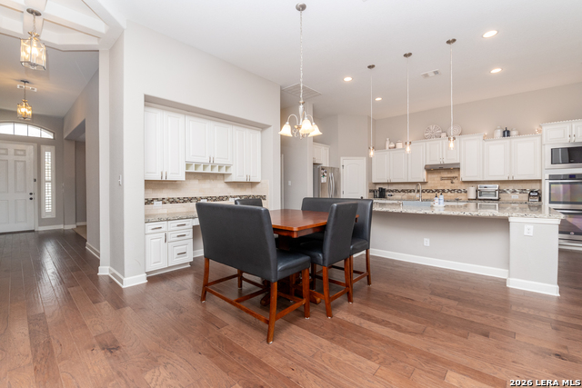 Image 12 of 39 For 1008 Water Oak