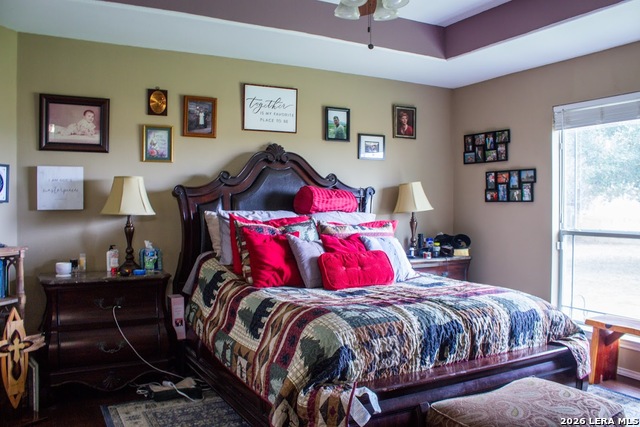 Image 16 of 29 For 305 Yortown  