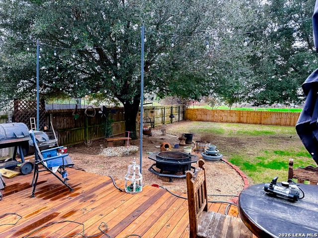 Image 25 of 29 For 305 Yortown  