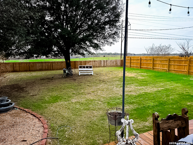 Image 27 of 29 For 305 Yortown  