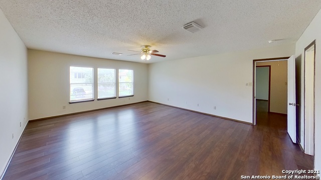 Image 12 of 44 For 2547 Smokey Crk