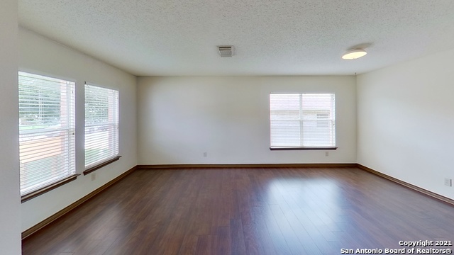 Image 13 of 44 For 2547 Smokey Crk