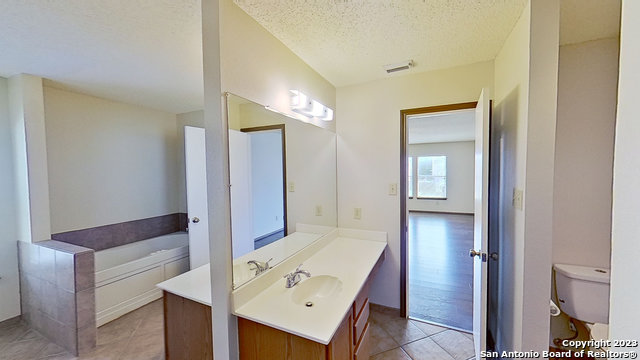 Image 17 of 44 For 2547 Smokey Crk